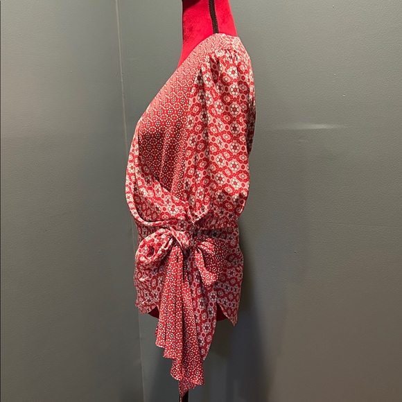 Sachin-Babi Elegant Red Wrap Top Size 8 - Picture 7 of 16